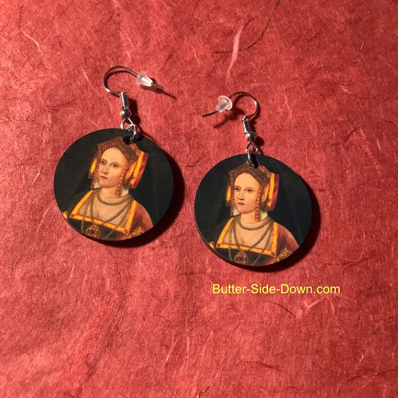 Catherine of Aragon, Queen of England earinngs.