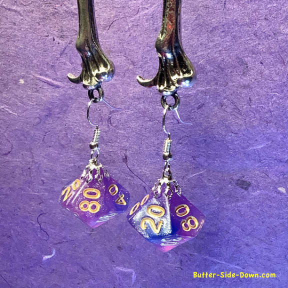 Dungeon Dice Earrings Percentage Pentagonal Trapezohedron Fushia Blue